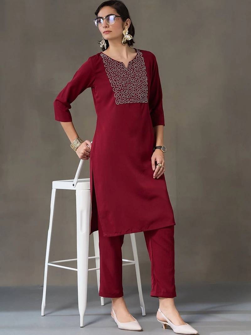 everyday workwear women embroidered kurta with trousers