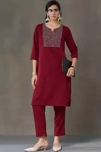 everyday workwear women embroidered kurta with trousers