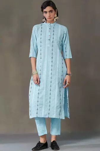 women ethnic motifs printed regular kurta with trousers