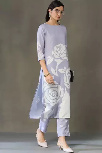 everyday workwear women printed kurta with trousers
