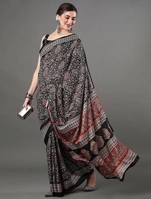 black ethnic motifs ajrak printed saree 2