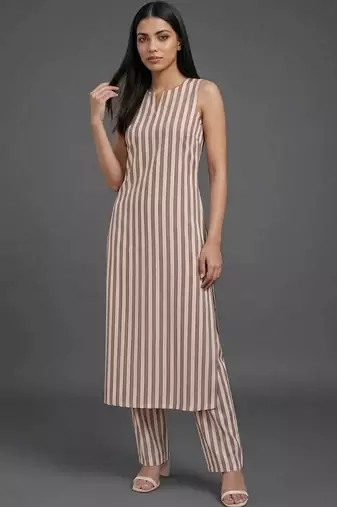 smart women striped kurta with trousers
