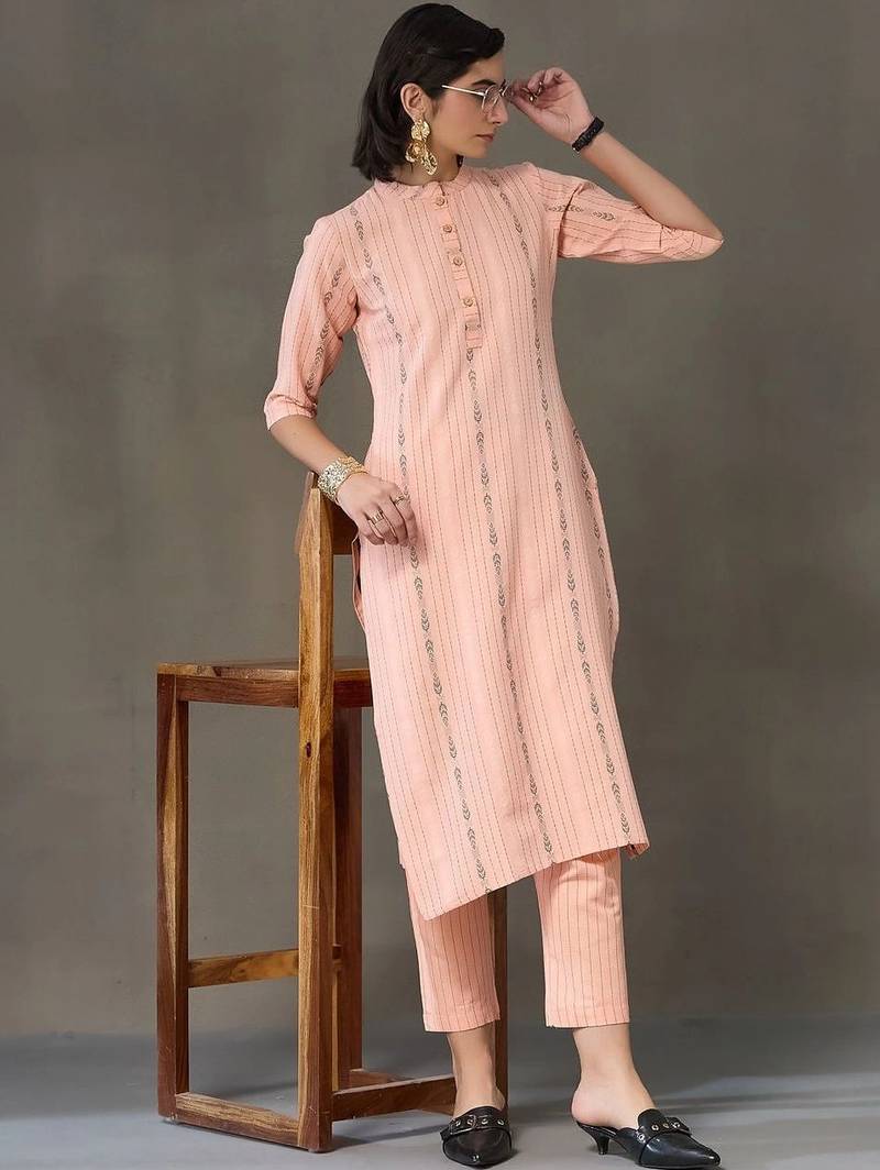 everyday workwear women printed kurta with trousers