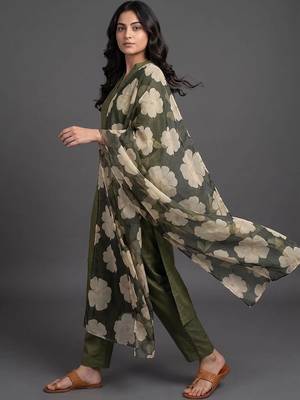 formal women kurta with trousers with dupatta 2
