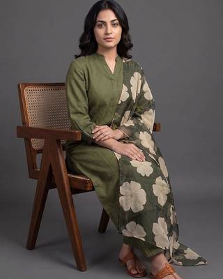 formal women kurta with trousers with dupatta 4