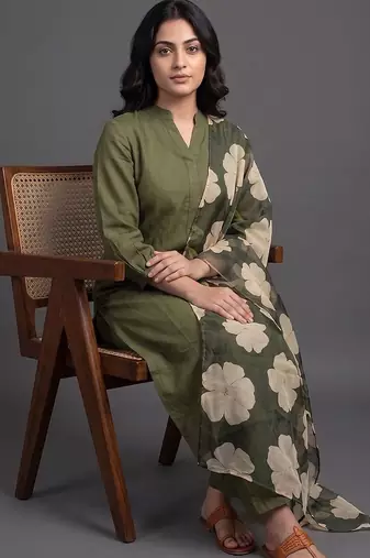 formal women kurta with trousers with dupatta