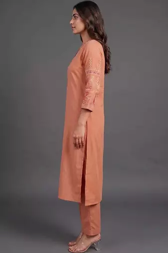 formal women embroidered kurta with trousers