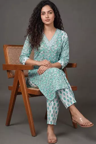 workwear women printed kurta with trousers with dupatta