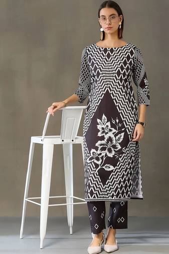 structured women printed kurta with trousers
