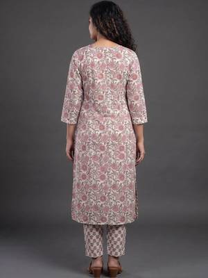 smart women printed kurta with trousers with dupatta 3