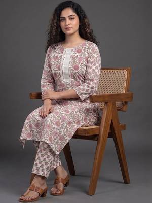 smart women printed kurta with trousers with dupatta 4