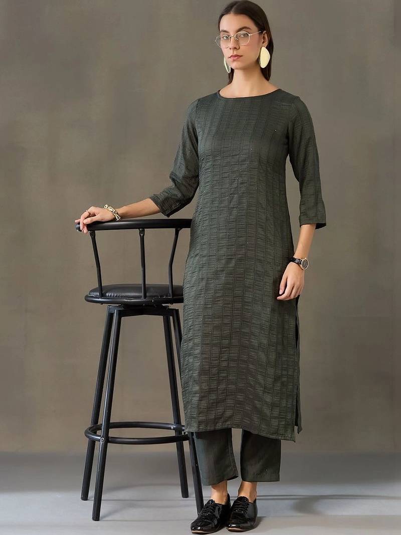 structured women kurta with trousers