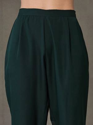 workwear women embroidered kurta with trousers 4