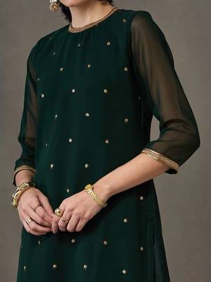 workwear women embroidered kurta with trousers 5