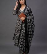 smart women printed kurta with trousers with dupatta