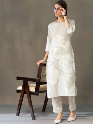 smart women printed kurta with trousers 1