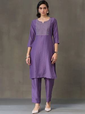 structured women embroidered kurta with trousers 6