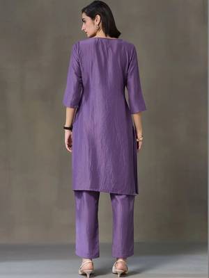 structured women embroidered kurta with trousers 7