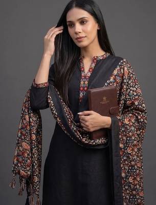 everyday workwear women kurta with trousers with dupatta 6