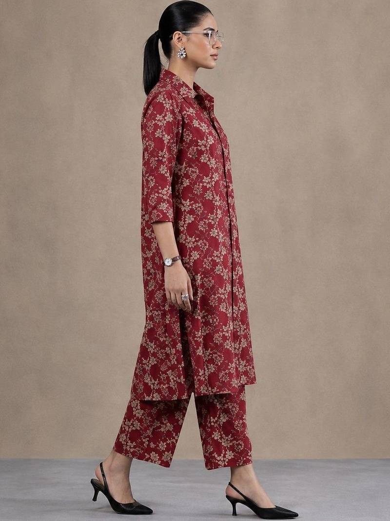 women floral printed regular cotton kurta with trousers