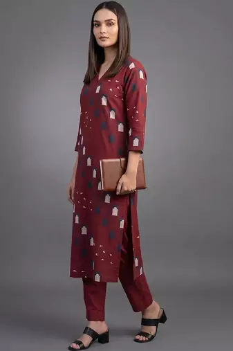 tailored women printed kurta with trousers