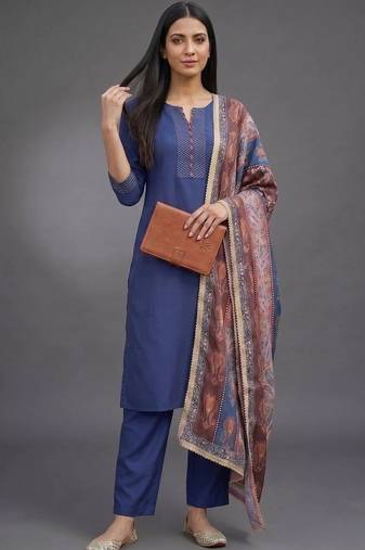 smart women kurta with trousers with dupatta