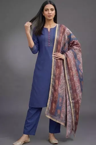 smart women kurta with trousers with dupatta
