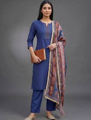 smart women kurta with trousers with dupatta 5