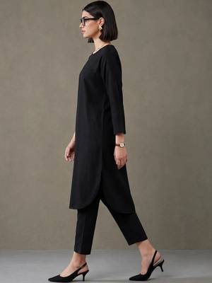 everyday workwear solid cotton kurta sets 5