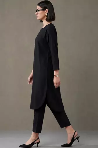 everyday workwear solid cotton kurta sets