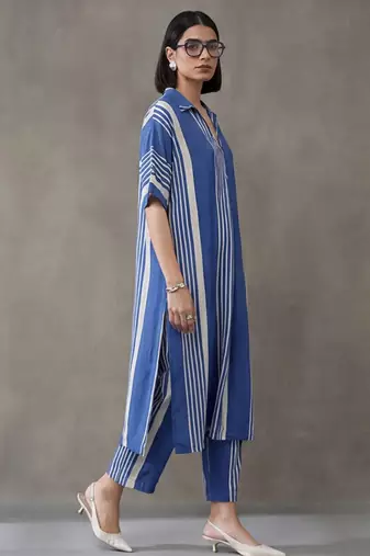 women striped regular kurta with trousers