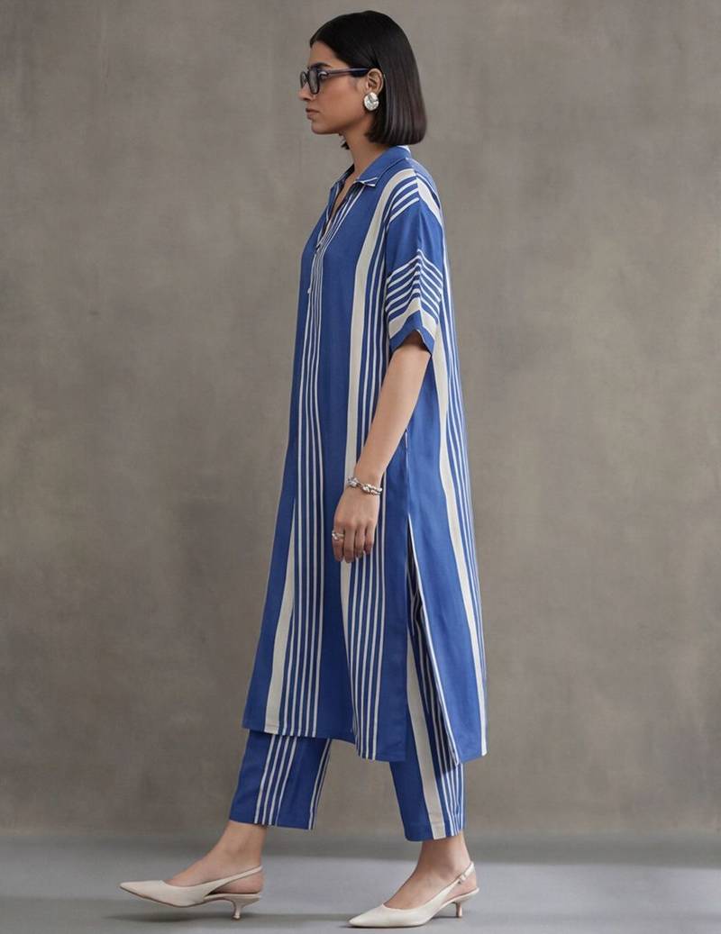 women striped regular kurta with trousers