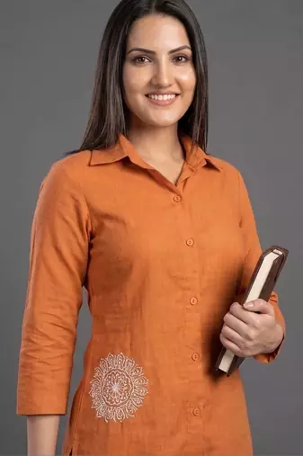everyday workwear women kurta with trousers