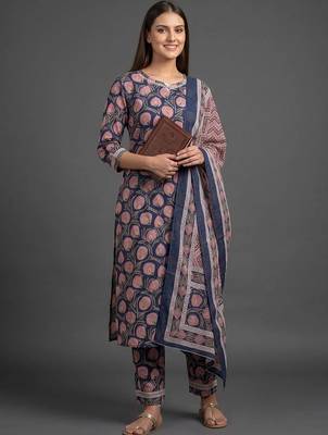 tailored women printed kurta with trousers with dupatta 3