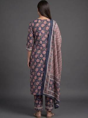tailored women printed kurta with trousers with dupatta 6