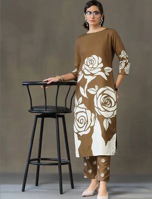 everyday workwear women printed kurta with trousers 1