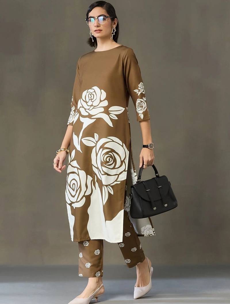 everyday workwear women printed kurta with trousers