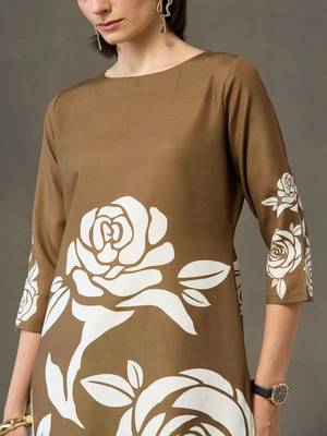 everyday workwear women printed kurta with trousers 5