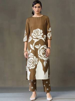 everyday workwear women printed kurta with trousers 6