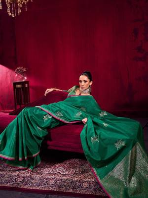 green woven design zari pure linen banarasi saree with blouse piece 4