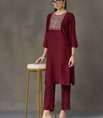 tailored women embroidered kurta with trousers