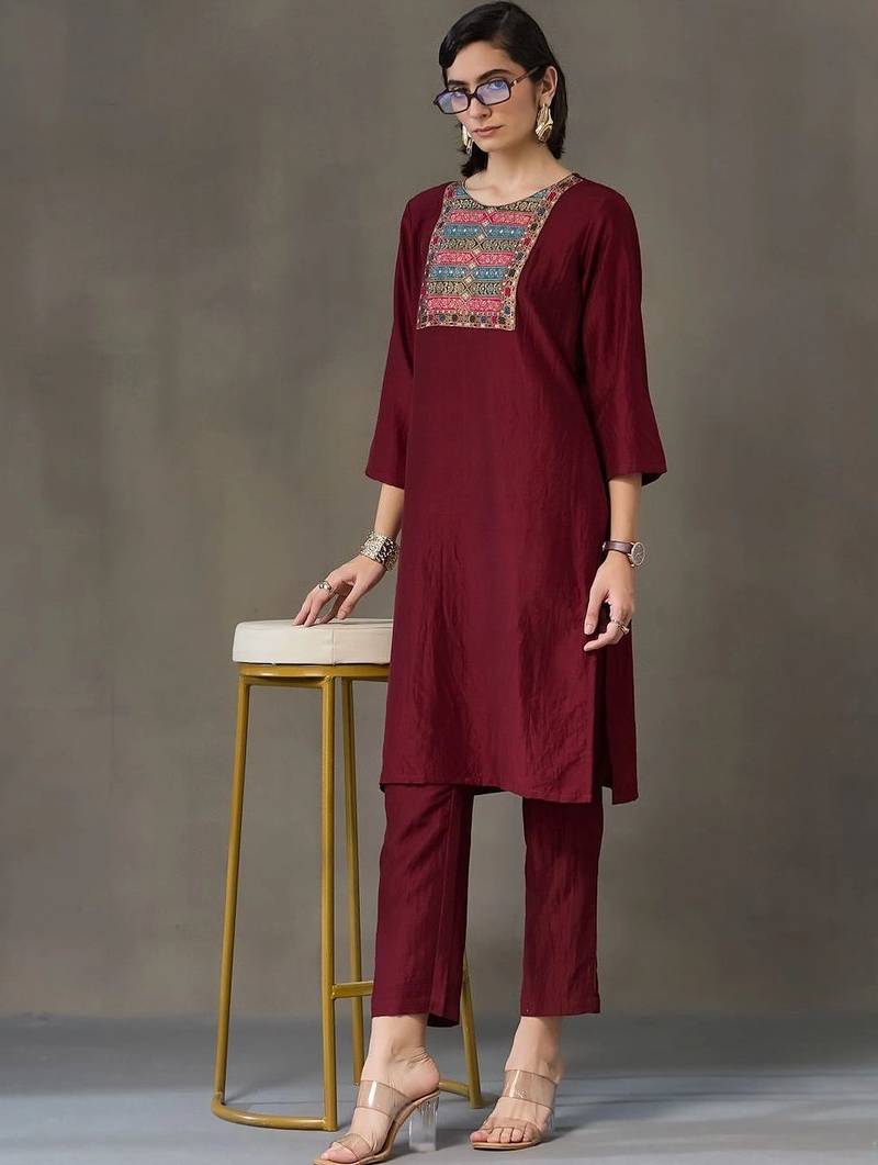 tailored women embroidered kurta with trousers