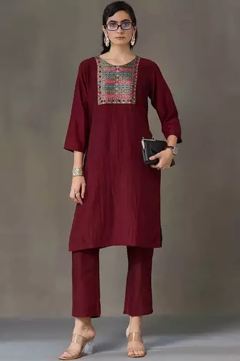 tailored women embroidered kurta with trousers