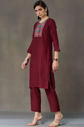 tailored women embroidered kurta with trousers