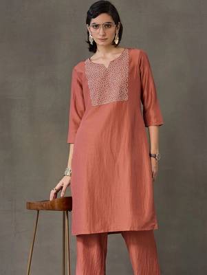 tailored women embroidered kurta with trousers 2
