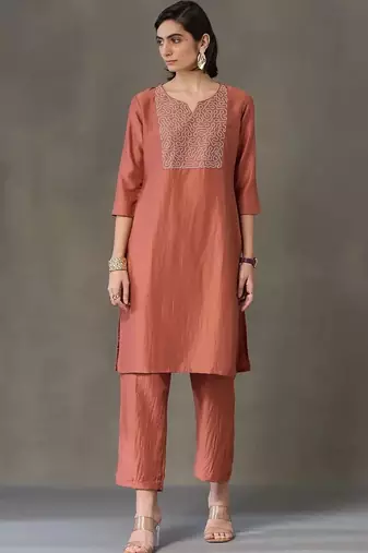 tailored women embroidered kurta with trousers