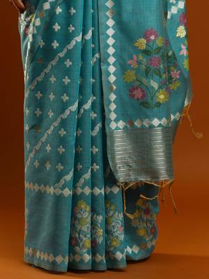 blue floral woven design zari banarasi saree 5