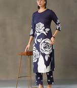 smart women printed kurta with trousers