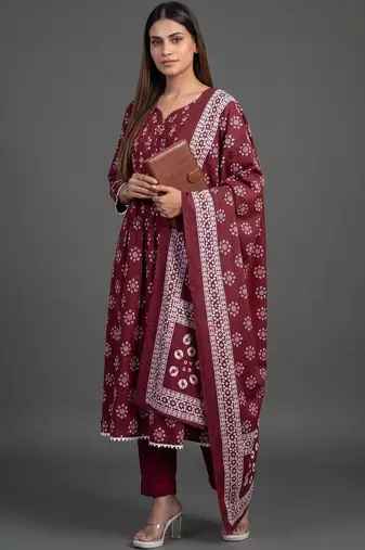 tailored women printed kurta with trousers with dupatta