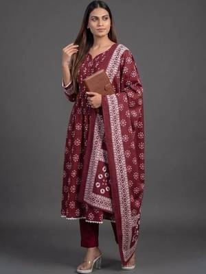 tailored women printed kurta with trousers with dupatta 7